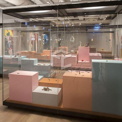 MDF Museum Display Showcase 12mm Tempered Glass Spray Painting